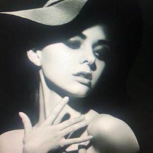 Meet your Posher, Della